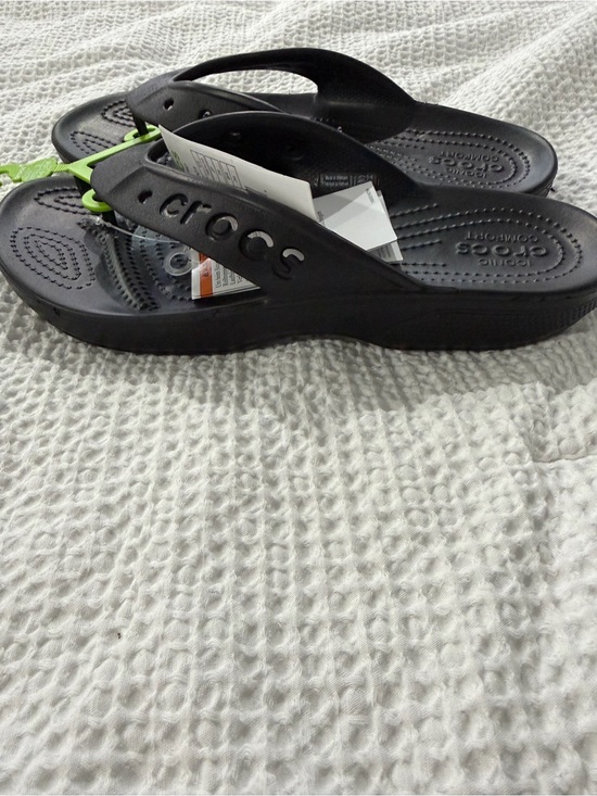 CROCS Shoes - CROCS women’s Black Flip Sandals with Logo Strap